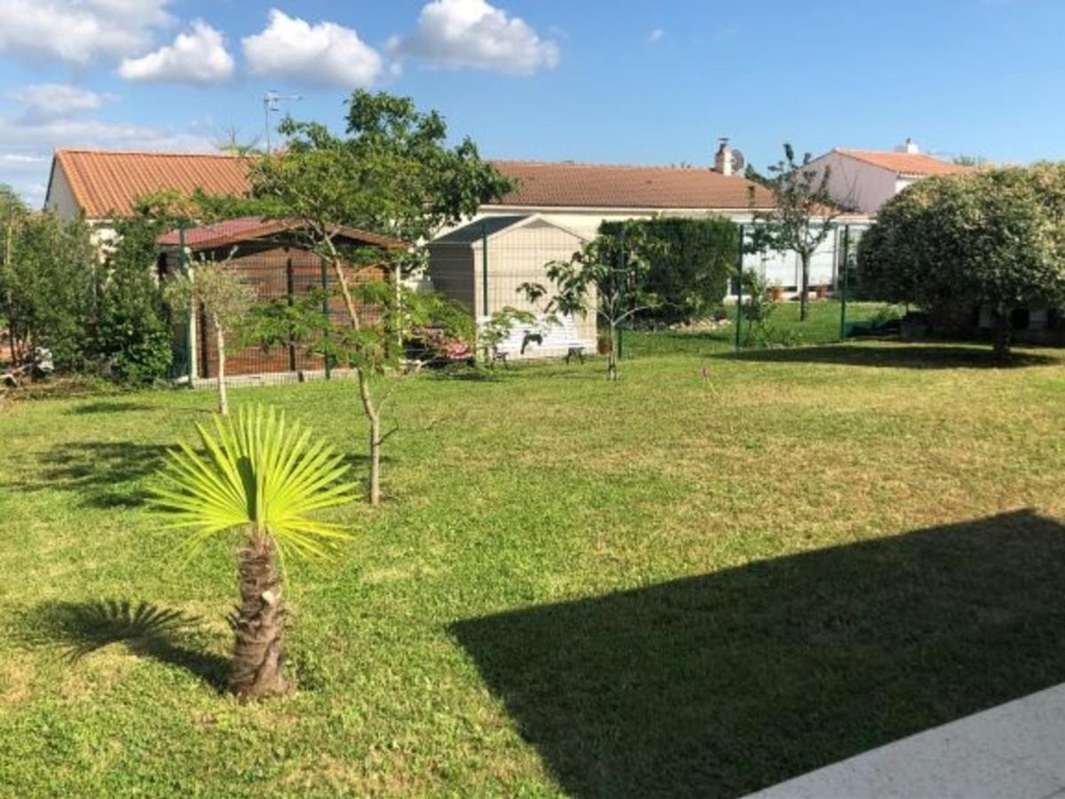 Maison Recente 5 Pers, Proche Mer Et Bourg, Jardin, Barbecue, Wifi, Animaux Sur Demande - Fr-1-476-165 Grues Exterior foto